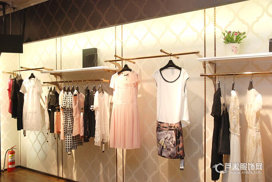 “三亿体育手机版”林业队长违规放行773立方米木材 致国家损失近百万(图2) 三亿体育手机版